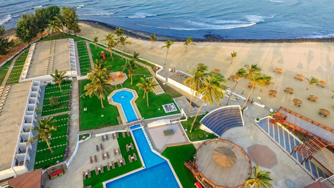 Sunbeach Hotel & Resort Bakau Exterior photo