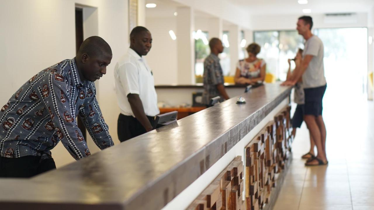 Sunbeach Hotel & Resort Bakau Exterior photo